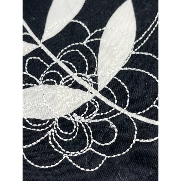 Ann Taylor Loft Women's Embroidered Floral Mini Skirt Pockets Side Zip Size 6 - Picture 7 of 15